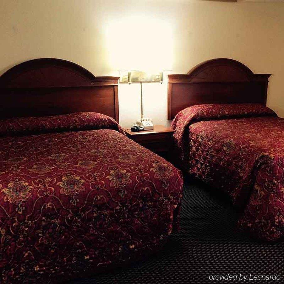 Travelers Inn Midwest City Buitenkant foto