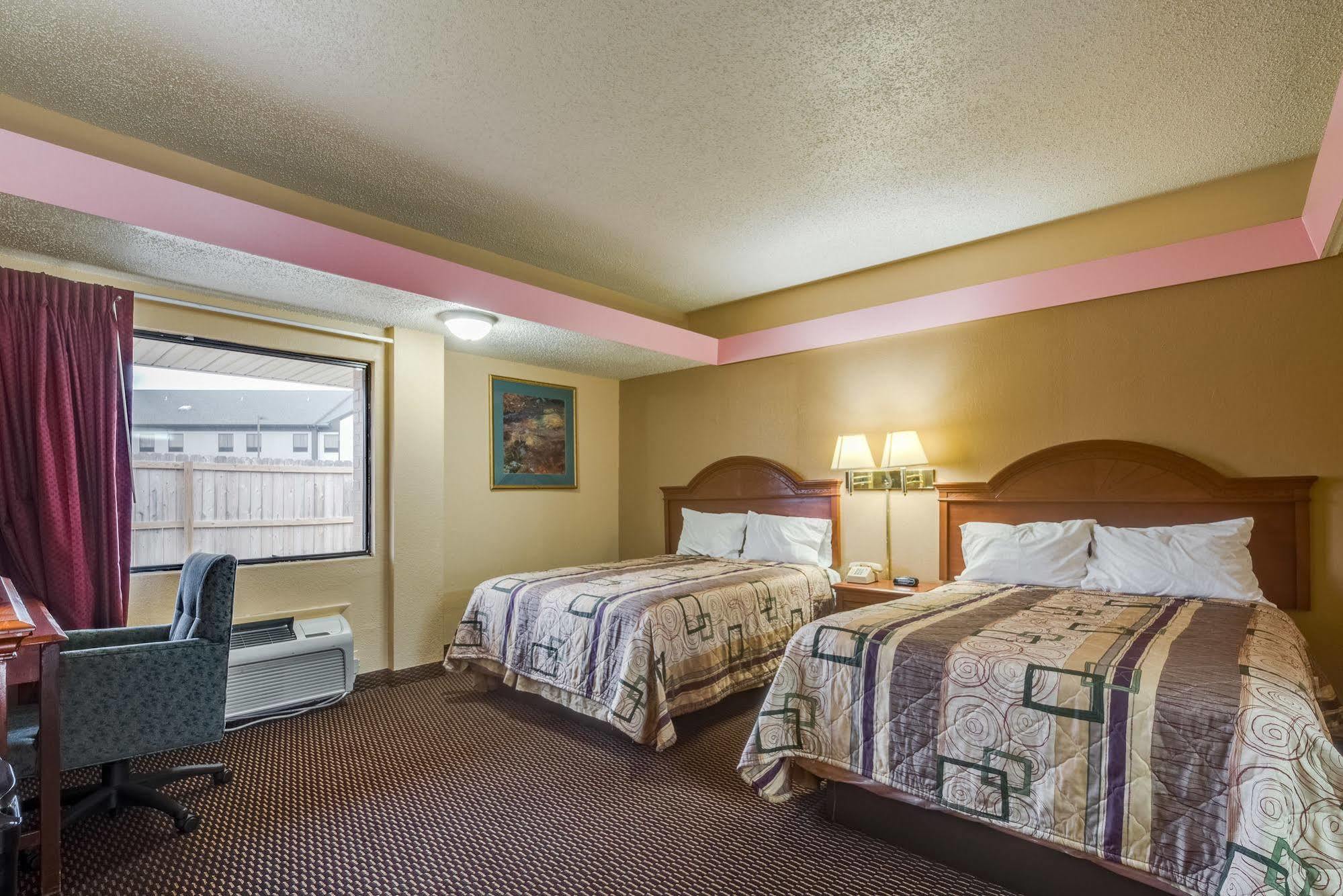 Travelers Inn Midwest City Buitenkant foto